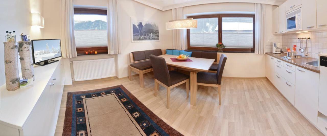 Gaestehaus Oblasser Mayrhofen Dış mekan fotoğraf